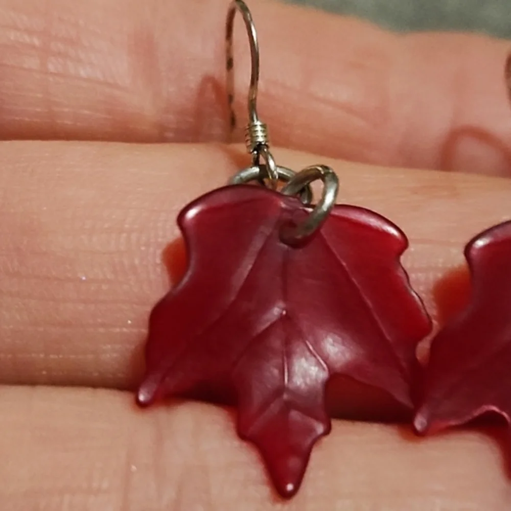 DARK RUBY RESIN MAPLE LEAVES .925 HOOK DROP DANGLE 1.5